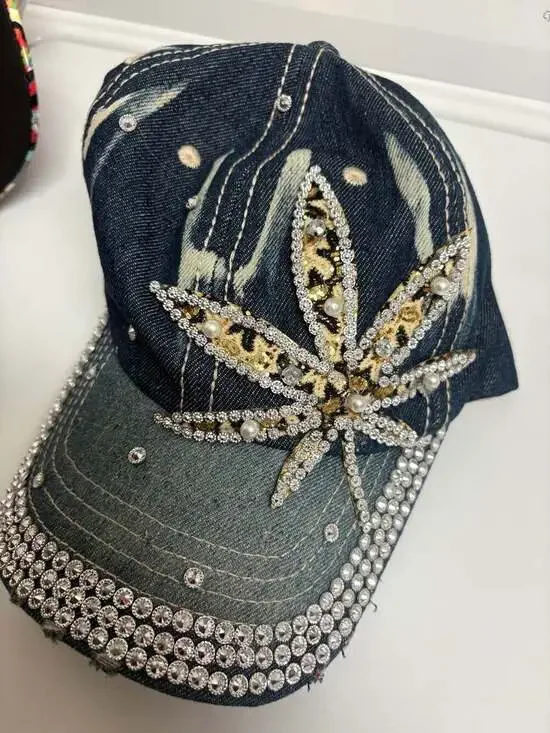 3 Hats - Picture 8 of 12